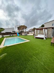 Acogedora casa con piscina y 3 dormitorios