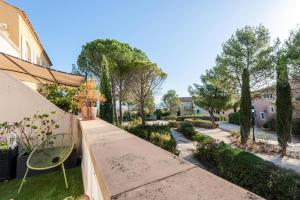 Appartements Village Pont Royal en Provence - maeva Home - Appartement atypique et climatise 3 pieces 4 personnes - Exclusive - super Home MAE-5864 : photos des chambres