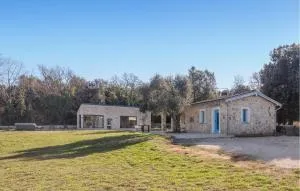 2 Bedroom Lovely Home In Rovinj - Crnibek