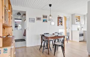 Cozy Home In Haderslev With Kitchen