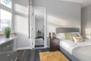 Chrystal Palace Stays with free parking Lambeth - West Norwood