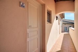 Appartements Village Pont Royal en Provence - maeva Home - Appartement cosy et climatise 3 pieces 5 personnes avec balcon - Selection - super Home MAE-3314 : photos des chambres