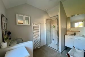 Maisons de vacances Charmante maison de pecheur 6p, a pied de la mer : photos des chambres