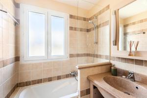 Appartements Les Coteaux de Pont Royal en Provence - maeva Home - Maison chaleureuse climatisee 4 pieces 6 personnes - Prestige - super Home MAE-2304 : photos des chambres