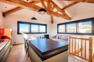 Appartements Village Pont Royal en Provence - maeva Home - Appartement climatise 3 pieces 4 personnes avec terrasse amenagee - Prestige - super Home MAE-3084 : photos des chambres