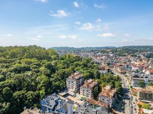 Flores da Montanha Centro by Achei Gramado