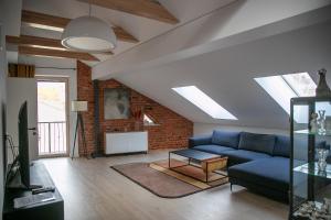Charming Apartment in Kaunas Old Town with Balcony