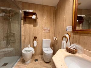 Twin Room room in Microtel Placentinos