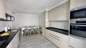 Hibisco 1 by Check-in Portugal