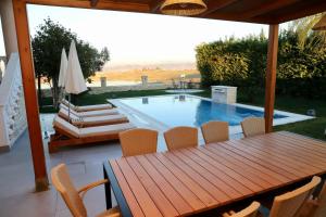 Green Villa with Private Pool