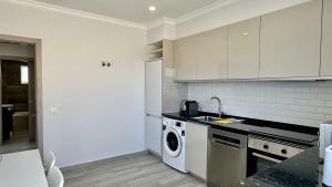 Hibisco 2 by Check-in Portugal