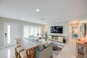 Lush Punta Gorda Escape Private Pool and Lanai