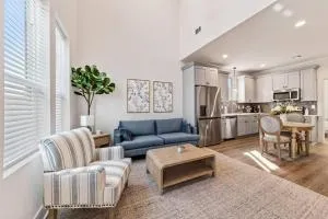 Cypress House*Cozy, Chic, and yours to book now! - Pilette