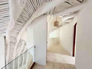 Unique Beachfront Casa Kyma, Pool, San Crisanto, Yucatan