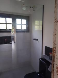 Casa no morro do Itamambuca com vista incrível