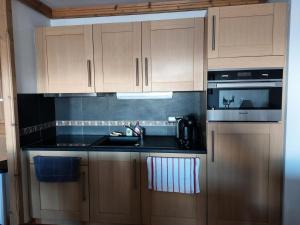 Résidence Liseran - Charmant appartement de 4 pièces dans une résidence proche des pistes dans le quartier du Chantel. MAE-3184