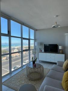 Charming beachfront Strand apartment