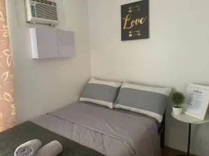 Homey 1-Bedroom w/ Balcony - Malibay