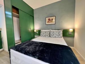 QI Intelligence Flat Ibirapuera próximo do metrô Moema UH1306