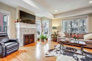 Elegant Saratoga Springs Stay Walk to Town, Track - Yaddo