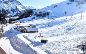 Résidence Cosmos - STUDIO 4 PERSONNES FACE AUX PISTES MAE-9264