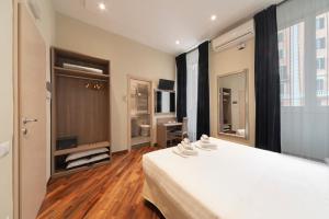 Superior Double or Twin Room room in La Grande Bellezza Guest House Rome
