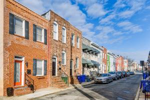 Charming Baltimore Getaway about 1 Mi to Downtown!