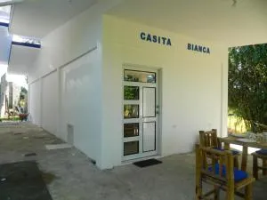 Unique and Quiet Casita Bianca - Tambobong