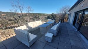 La Lumbre: encanto con piscina todo el año