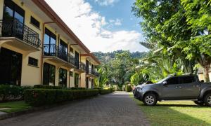 Family Beach Private Condo 2BD Gated