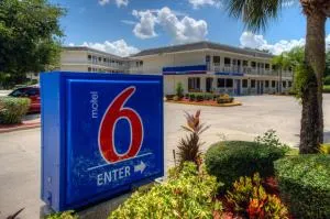Motel 6-Bradenton, FL - رسكن