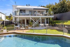 WHITE BEACH HOUSE High on Belmore, PETS welcome