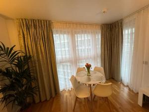 Luxury Apartment in Canary Wharf