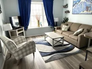 WOW-New Ski OnOff Suite By Pool Sleeps 4 Jiminy Pk
