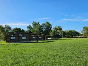 Campo Cuyen, Cabañas - Carboni