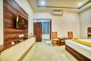 HOTEL VISA INN NEAR KEMPEGOWDA AIRPORT