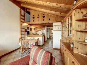 Appartement 3 pièces proche pistes à Combloux avec parking - FR-1-560-117