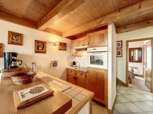 Appartement 3 pièces proche pistes à Combloux avec parking - FR-1-560-117