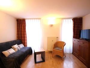 Appartements Charmant T2 Bis avec Wi-Fi, Proche Thermes et Commodites a La Bourboule - FR-1-608-266 : photos des chambres