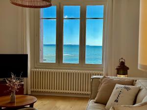 Maisons de vacances Maison grand confort a Doelan, vue mer, acces chemins cotiers et plage, WIFI, parking - FR-1-714-12 : photos des chambres