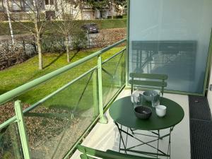 Appartement Moderne près de la Plage et du Centre - 2 Chambres, Balcon, Parking, Animaux Acceptés - FR-1-487-363