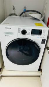 Estudio y vehículo* 5 Avenida