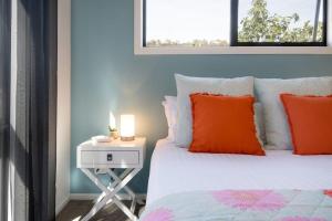 Sunny Delight: WiFi & Parking