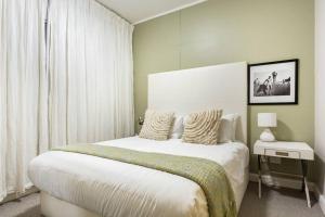 Stylish Apartment with Large, Covered Balcony in De Waterkant