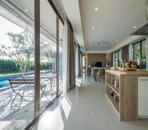 Relaxing Luxury 3-Bed Private Villa - Suan Son