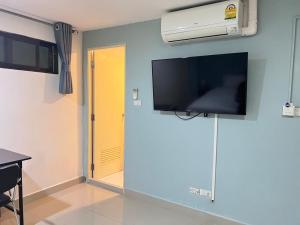 The Freelancer Hotel