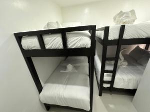 Townes Blackrock Most Unique Home Big Grp Fam Near Downtown SM Dvo DGT Roxas Coastal