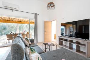 Plan de la Tour M1 - Villa 6 pers climatisée, 3 ch, piscine privée chauffée, nature & calme