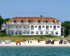 Strandhotel Dünenhaus - 朱列斯拉赫