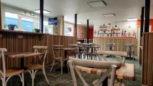 Hotels Fasthotel Laval : photos des chambres